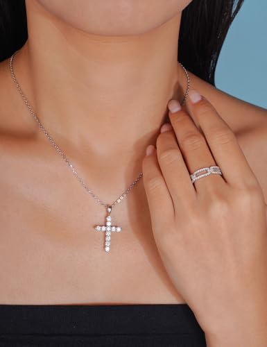 IMOLOVE Square Link Moissanite Wedding Bands for Women Sterling Silver | 0.36 CT total, 60 D-color VVS1 round moissanite; square-link band in 18K white gold plated 925 sterling silver.