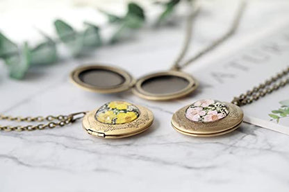 Handmade Oval Shaped Photo Locket with dried Pressed Flowers Locket pendant Necklace - style: Round Yellow Forget Me Not