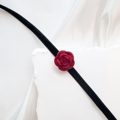 Handcrafted Velvet Choker Necklace with Exquisite Camellia Pendant Fashion Jewelry for Women - color: BLACK02R