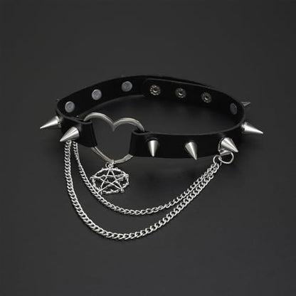 OIDEA Heart-Shaped Leather Choker for Women: Black Punk Gothic Spike Choker Collar with Five-Pointed Star Pendant Adjustable Chain Necklace Jewelry Gifts