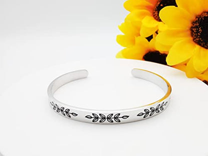 Dczosily Inspirational Bracelets for Women Stainless Steel Cuff Bracelet Engraved Jewelry Motivational Bangles Personalized Gifts for Best Friend/Mom - style: 01Friend-Friends are the family we choose