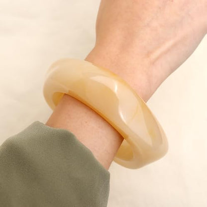 Chunky Resin Wide Bangle Bracelets for Women, Trendy Statement Minimalist Acrylic Bracelet Prom Holiday Jewelry Gift - color: Wide Beige