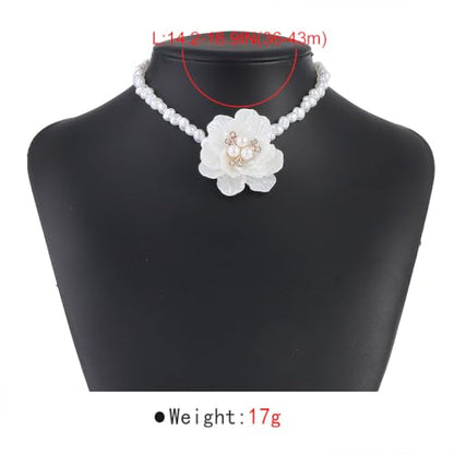 White Pearl Flower Choker Necklaces for Women Large Fashion Camellia French Collar Necklace Trendy Big Pearl Beaded Floral Statement Jewelry Petal Accessories