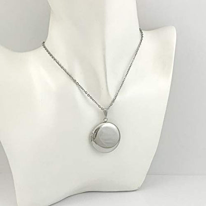 YOUFENG Round Locket Necklace that Holds Pictures Heart Circle Shape Lockets Gift for Jewelry - style: Circle locket