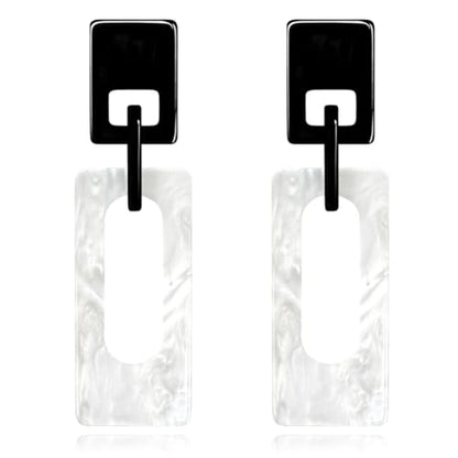 Boho Lightweight Retro Simple Acrylic Splicing Rectangle Earrings for Women Creative Exaggerated Statement Dangle Drop Earrings Jewelry - color: Black White