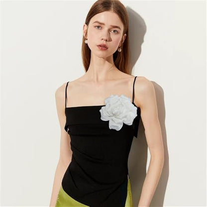 Flash Camellia Flower Brooch Pin for Women Men Elegant Texture Fabric Dahlia Rose Floral Brooches Lapel Pins Dainty Wedding Holiday Party Costume Dress Accessories Jewelry - color: White