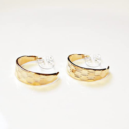 Women's Twisted Invisible Hoop Clip On Earrings Gold Silver Textured Comfortable Non Pierced Earrings - color: Textured Gold