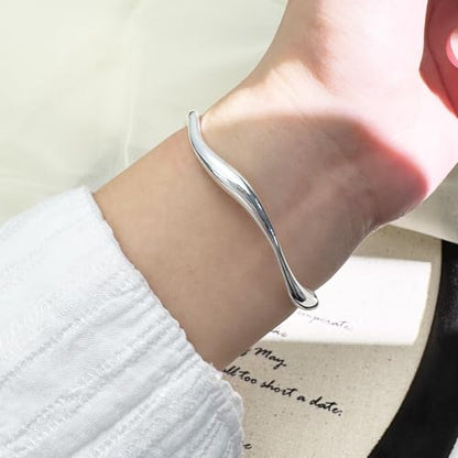 Thin Wavy Cuff Bracelet - Adjustable Irregular Bangle for Women Silver & Gold - color: Silver