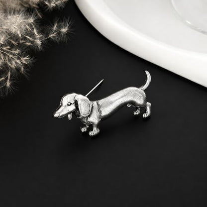 Silver Dog Brooch Alloy Dachshund Pin Vintage Textured Animal Lapel Brooch for Coat Scarf Bag Fashion Jewelry