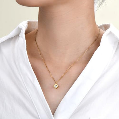 Dainty 316L Stainless Steel Square Necklace for Women Trendy, Cubic Zirconia Square Pendant Necklace Jewelry - color: 18KPG