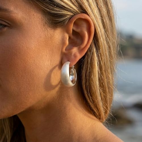 Sonateomber Gold Chunky Crystal Hoop Earrings for Women, Trendy Statement Sparkly CZ Rhinestone Thick Open Hoops Earings Hypoallergenic Wedding Prom Everyday Accessories Fashion Jewelry Gift - color: Sparkly White