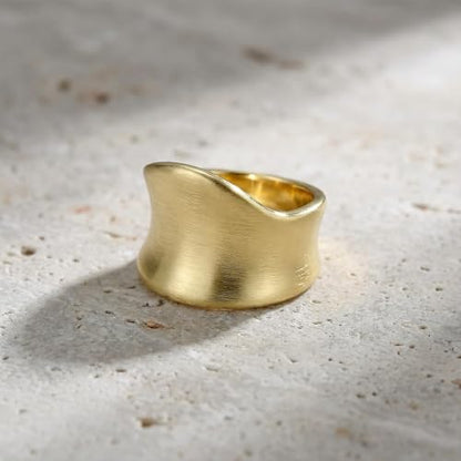 Chunky Rings for Women Gold and Silver Statement Rings Fashion Band Ring Cocktail Costume Jewelry Gift - color: Gold, size: 6