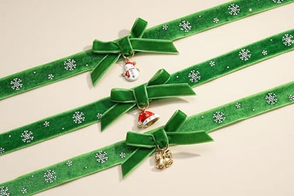 FOSIR Velvet Choker for Slender Neck, 14k Gold Plated Sainless Steel Heart/Snowman/Deer/Hat/Tree/Bell/Pendant Collar Necklace for Women, Adjustable Soft Skin-Friendly Velvet Jewelry Gifts - color: Green Choker-Bell