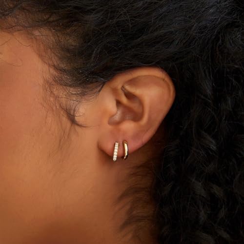 Gold Hoop Earrings Set Huggie Hoop Earrings Hypoallergenic Tiny Lightweight Cartilage Cubic Zirconia Jewelry Everyday Earrings for Women Piercing - color: 6Pairs