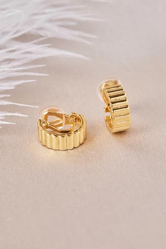 FAN&LOUIS Gold Silver Clip On Hoop Earrings, 14K Chunky Gold Small Hoops Lightweight Clip-On Earrings for Women Trendy│Chic Boho Ribbed Croissant Scallop Statement Clip Earrings Teen Gifts - style: Gold and Silver