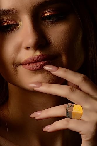 Resin Chunky Rings for Women Multicolor Acrylic Plastic Rings Set Cute Trendy Aesthetic Y2k Statement Rings Thick Dome Heart Knuckle Finger Jewelry - color: Yellow+champagne