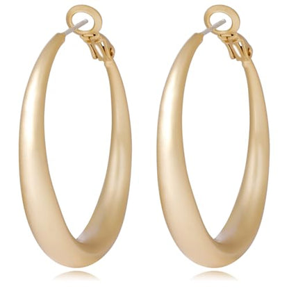 Golden Hoop Earrings For Women The Twisted Close-Fitting Hoop Shape Is Crafted With Gold-Plated Material And S925 Silver Pins Light Luxury Elegant Unique And Minimalist Style - color: GEE4007-Gold