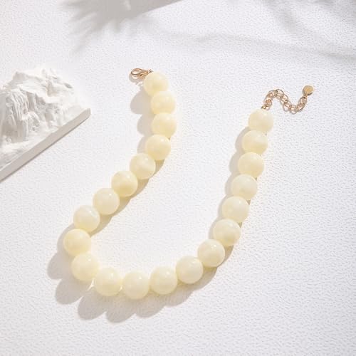 Chunky Necklaces for Women Trendy 20MM Large Resin Beaded Necklace Bold Statement Chunky Choker Necklace Boho Beads Summer Beach Jewelry - color: Off-white