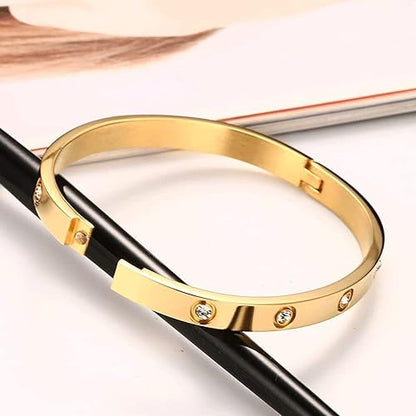 VQYSKO Love Friendship Bracelet Bangle Gold Rose Gold Silver with Cubic Zirconia Stones Stainless Steel Hinged Jewelry with Crystal Oval Bracelet Birthday Present for Her Women Teen Girls - style: Yellow Gold