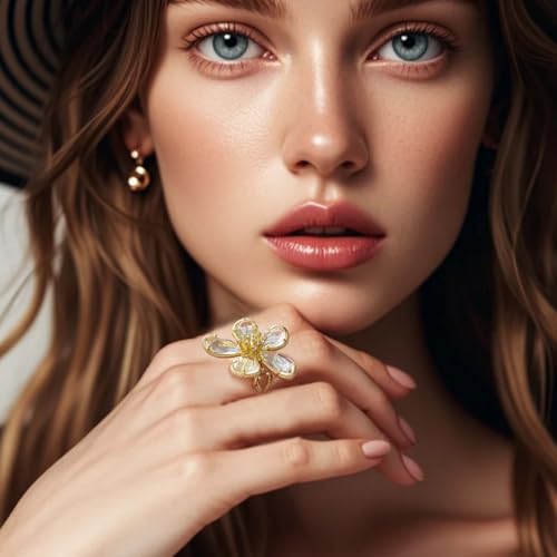 Large Flower Crystal Ring, Crystal Petal Ring, Size Adjustable, Fashion Ladies Must - color: Transparent