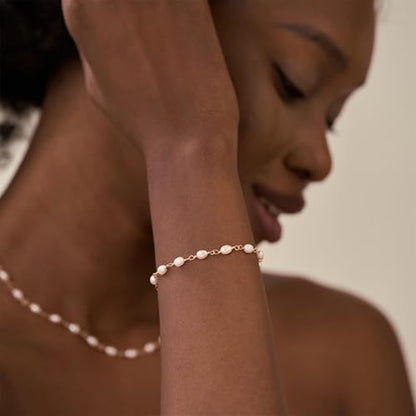 Pearl Bracelets for Women Dainty Gold Pearl Stretch Stackable Bracelet Bridesmaid Wedding Jewelry Gifts Prom Wedding Guest Dress - color: K:Gold Pearl Bracelet