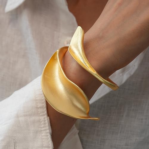 Chunky Cuff Bracelets for Women Leaf Gold Statement Bangle Bracelets Exaggerate Hammered Open Bangles Jewelry - color: Gold