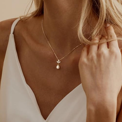 Pearl Necklaces for Women Trendy,14k Gold Plated Pearl Pendant Necklace Dainty Wedding Necklace Small Cute Gold Choker Necklace for Women Non Tarnish Gold Prom Jewelry Fashion Bridesmaids Gifts - color: gold flower