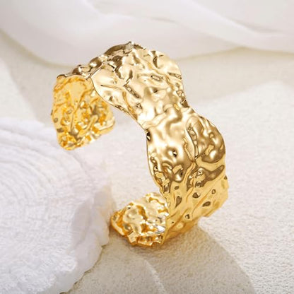 Chunky Gold Cuff Bangles Bracelets for Women Wide Hammered Bangles Vintage Statement Wrist Cuff Bracelets Jewelry