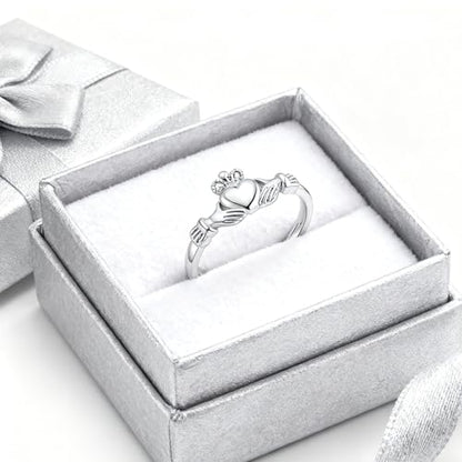 Granddaughter Daughter Hug Ring For Hope Rings, Stainless Steel Inspirational Jewelry Engraved Always With You Love You Forever Message Adjustable Non Tarnish Jewelry Birthday Gift Card - color: Silver Crown