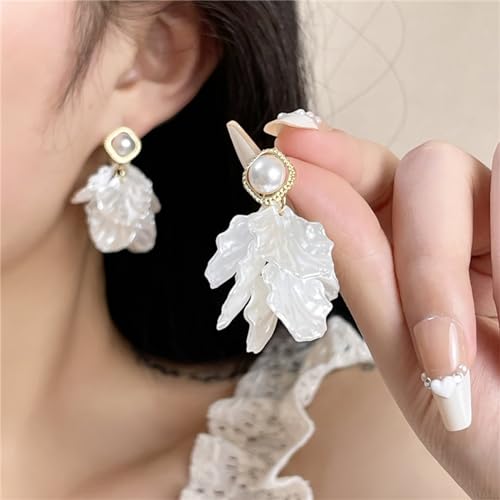 Seashell Pearl Stud Earrings for Women Ocean Sea Theme Sweet Double Layer Acrylic Shell Lightweight Dangle Drop Earrings for Summer Beach Holiday Halloween Party Jewelry Accessories - color: Gold