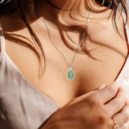 Stone Pendant Necklaces Gemstone Dangle Necklace 18K Gold Plated Teardrop Pendant Necklace for Women - color: Green Silver
