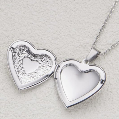 XAM Temperature‑Sensitive Color‑Changing Heart Locket Necklace, Engraved Floral Photo Locket Pendant, Dainty Romantic Jewelry Gift