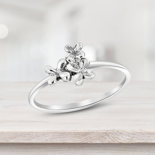 AeraVida Sterling Silver Floral Cluster Ring – Dainty Petite Flower Stacking Band for Women (.925) with Oxidized Finish – Minimalist Silver Flower Ring for Daily Wear and Layering - size: 7