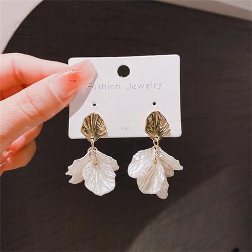 Seashell Pearl Stud Earrings for Women Ocean Sea Theme Sweet Double Layer Acrylic Shell Lightweight Dangle Drop Earrings for Summer Beach Holiday Halloween Party Jewelry Accessories - color: Gold seashell earrings