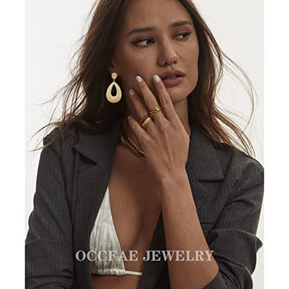 Gold Metal Clip On Earrings for Women Non Pierced Dangle Drop Earrings Multiple Styles - color: gold water drop