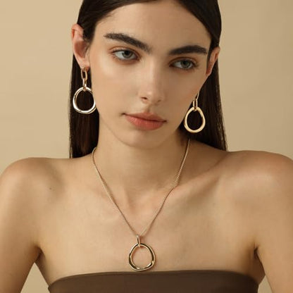 COBI T Bar Necklace for Women, Circle Pendant Necklaces,Gold Tone Finished Four Leaf Clover | Link Chain Necklace with T-Bar Charm, Adjustable 17"/18"+2" Jewelry Gift - color: Gold, style: Karma