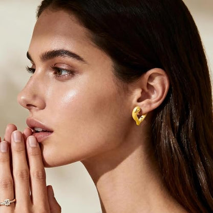 Heart Shaped Hoop Earrings for Women | 14k Gold Silver Plated, Small Heart Earring, Huggie Hoops, Lightweight, Jewelry Gifts - color: 01Heart-Gold