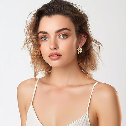 Rhinestone Stud Earrings for Women Small Dainty Crystal Cluster Drop Earrings for Girls Cute Costume Jewelry for Bridal Wedding Party Gift - color: Champagne