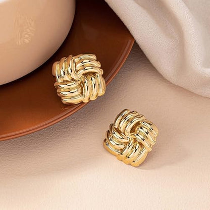REELMAR Chunky Geometric Clip On Earrings for Women Trendy Gold-Plated Thick Hammered Rectangle Dupes Earrings Minimalist Statement Earrings No Piercing Clips - color: Gold-Square