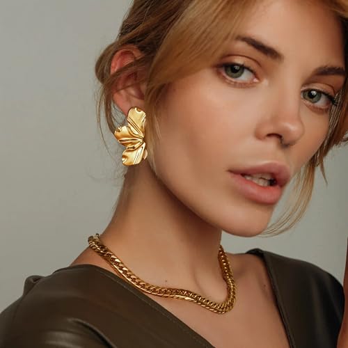 Gold Clip On Earrings for Women Trendy Non Piercing Flower Dangle Earrings Floral Earring 14K Gold Plated Lightweight Earrings for Non-Pierced Ears Fake Earrings Set - style: Gold Tone Flower