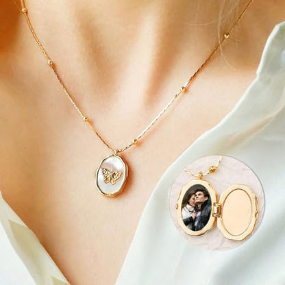 Locket Necklace for Women, Vintage Dainty Gold Heart Oval Butterfly Star Moon Engraved Picture Photo Lockets Pendant Necklaces Memorial Necklace Personalized Jewelry Valentine Gifts - style: Oval Butterfly