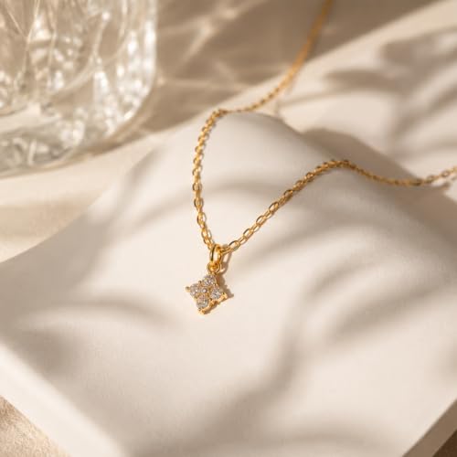Gold Necklace for Women, Dainty 14K Gold Plated Pendant Necklaces for Women Trendy Simple Choker Chain Cubic Zirconia Circle/Interlocking/Sun/Pearl Necklace Fashion Jewelry Charm Gifts - color: Four-Leaf Clover-Cable