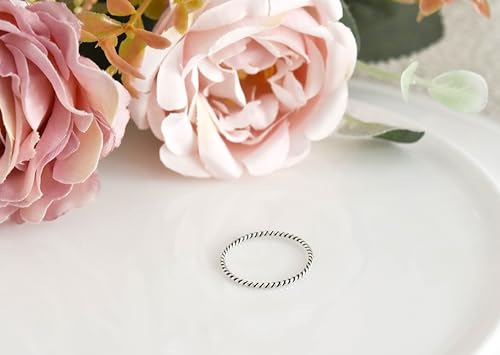 AeraVida Stylish Twist Oxidized and Polished Sterling Silver Band Ring | Ring for Women | Adorable Gift for Daughter | Anniversary Jewelry Gift Ring Size 7-9