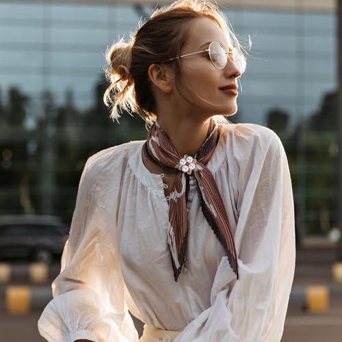 PATIKIL Scarf Rings for Women, Pearl Flower Scarf Ring Buckle and Slides for Women Metal T-shirt Ties Clip for Dress Coat - color: Gold
