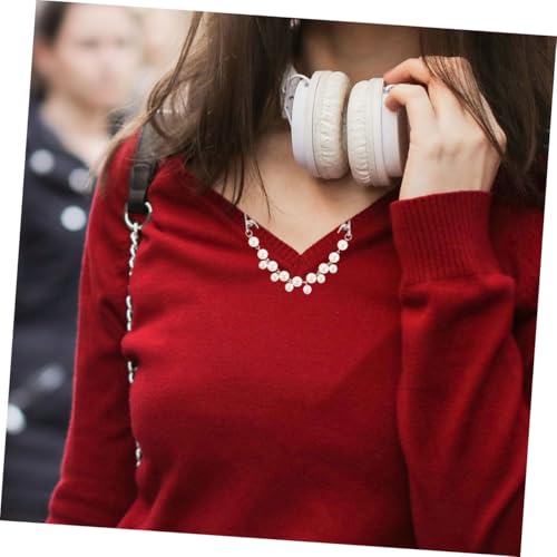 Uonlytech 2pcs Vintage Faux Pearl Sweater Clips Brooch Pins Retro Cardigan Collar Closure Clips for Women Jackets Shawls Cape Fasteners