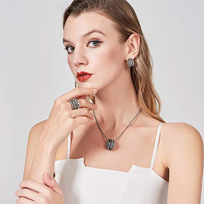 Mytys Statement Rings for Women with Black Zircons, Wavy Design, Vintage Wide Band Ring