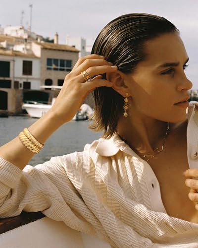 2PCS Chunky Gold Bangle Bracelets for Women Statement Hinged Open Thick Wrist Wrap Bracelet Stackable Bracelet Trendy Jewelry for Party Summer