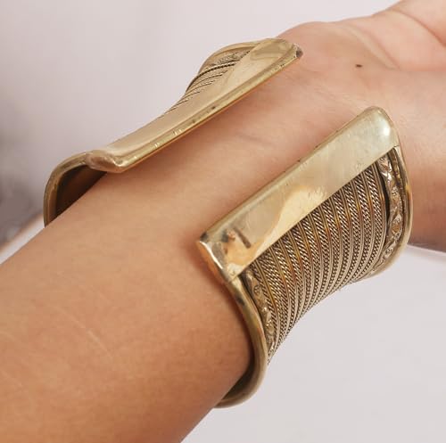 Touchstone Indian Bollywood Desire Brass Base Exotic Workmanship Free Size Cuff Bracelet in Antique Gold Or White Or Copper Tone for Women. - style: 1 D063 Antique Gold 7