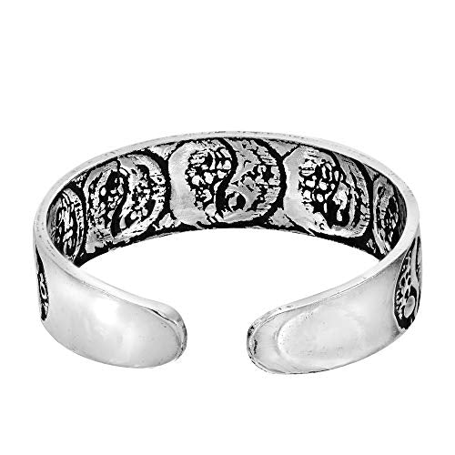 AeraVida .925 Sterling Silver Adjustable Toe Ring or Pinky Ring 5mm Wide Open Band, Stackable Minimalist Summer Foot Jewelry | Sun Moon Star Turtle Butterfly Leaf Olive Branch Ocean Wave Yin Yang Design - style: Yin-Yang