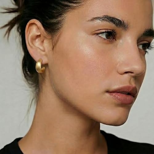 Sonateomber Gold Chunky Crystal Hoop Earrings for Women, Trendy Statement Sparkly CZ Rhinestone Thick Open Hoops Earings Hypoallergenic Wedding Prom Everyday Accessories Fashion Jewelry Gift - color: Matte Gold
